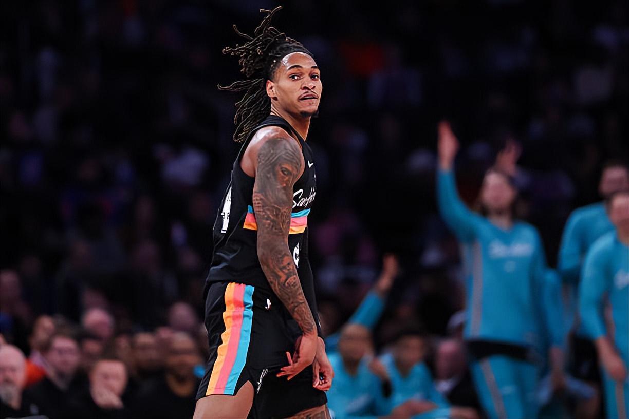 开云体育官网-马刺遭遇了一场惨败，但是强力得分手的状态还是值得肯定？